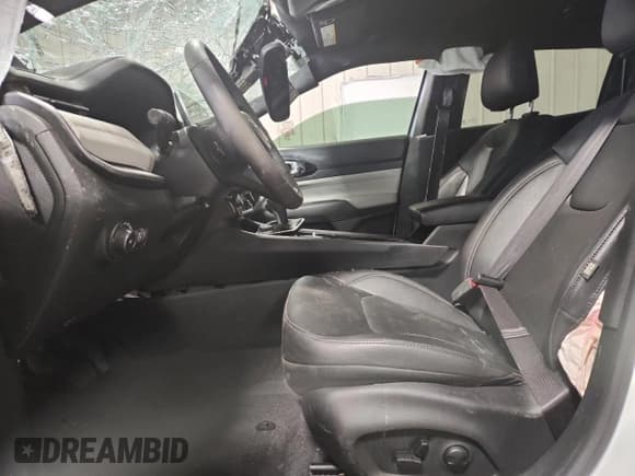 ✅ 2025 Jeep Compass Limited • VIN: 3C4NJDCN9ST509088 • Лот: 91403255. Опубликован ранее на Copart с пробегом 30 529 миль. Бесплатный доступ к архиву аукционных продаж из США и подробный отчёт об истории автомобиля на DreamBid. Изображение 7.