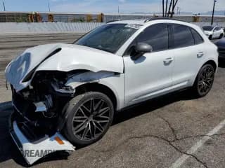 ✅ 2023 Porsche Macan • VIN: WP1AA2A50PLB00288 • Lot: 67447005. Wystawiony na Copart z przebiegiem Nie podano. Bezpłatny archiwum sprzedaży aukcyjnych z USA i szczegółowy raport historii pojazdu na DreamBid. Zdjęcie 1.