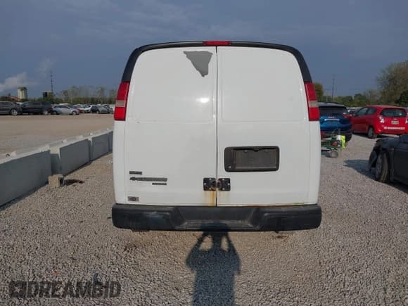 ✅ 2012 Chevrolet Express Cargo • VIN: 1GCWGFCA9C1118480 • Lot: 43280920. Listed on IAAI with 168,470 mi. Free auction sales archive from the USA and detailed vehicle history report at DreamBid. Image 16.