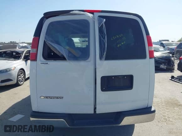 2017 Chevrolet Express Passenger LT с VIN 1GAWGFFF7H1280860, выставлен на аукционе IAAI как лот 41851998 с пробегом 109 735 миль миль и . История ставок и продаж доступна на DreamBid. Изображение 16.