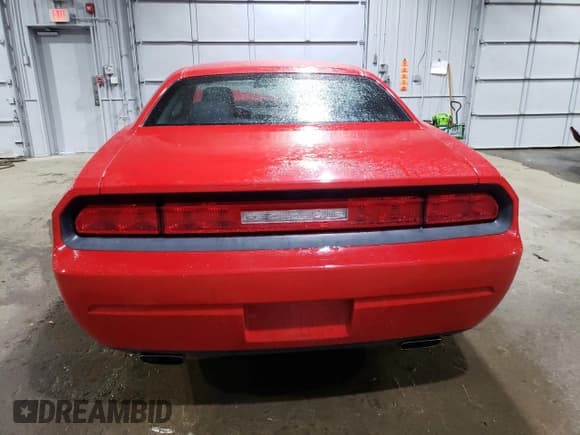 ✅ 2014 Dodge Challenger SXT • VIN: 2C3CDYAG9EH284263 • Лот: 70398424. Опубликован ранее на Copart с пробегом 45 383 миль. Бесплатный доступ к архиву аукционных продаж из США и подробный отчёт об истории автомобиля на DreamBid. Изображение 6.