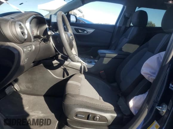 ✅ 2023 Chevrolet Blazer LT • VIN: 3GNKBHR41PS157683 • Lot: 85944015. Listed on Copart with 43,171 mi. Free auction sales archive from the USA and detailed vehicle history report at DreamBid. Image 7.