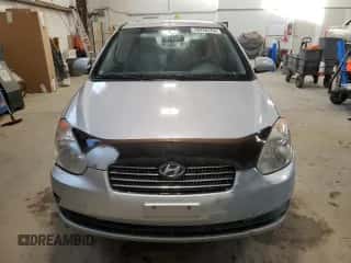 2008 Hyundai Accent L z VIN KMHCN45C78U201113, wystawiony jako Copart lot #79720764 z przebiegiem 249 383 mil mil oraz Szkoda całkowita • Salvage title. Historia ofert i sprzedaży dostępna na DreamBid. Obrazek 5.