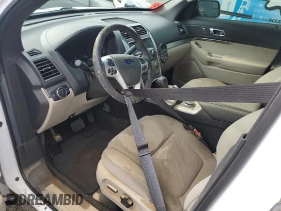 ✅ 2015 Ford Explorer • VIN: 1FM5K8B83FGC57490 • Лот: 84092624. Опубликован ранее на Copart с пробегом Не указан. Бесплатный доступ к архиву аукционных продаж из США и подробный отчёт об истории автомобиля на DreamBid. Изображение 8.