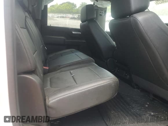 ✅ 2021 Chevrolet Silverado 2500HD Work Truck • VIN: 1GC4YLE78MF232253 • Lot: 57556225. Wystawiony na Copart z przebiegiem 125 621 mil. Bezpłatny archiwum sprzedaży aukcyjnych z USA i szczegółowy raport historii pojazdu na DreamBid. Zdjęcie 10.