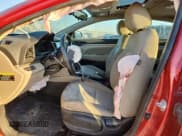 ✅ 2019 Hyundai Elantra Value Edition • VIN: 5NPD84LF0KH423247 • Lot: 86518465. Wystawiony na Copart z przebiegiem 137 692 mil. Bezpłatny archiwum sprzedaży aukcyjnych z USA i szczegółowy raport historii pojazdu na DreamBid. Zdjęcie 7.