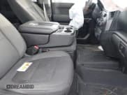 ✅ 2019 Chevrolet Silverado 1500 LT • VIN: 1GCUYDED3KZ221412 • Lot: 40814033. Wystawiony na IAAI z przebiegiem 150 547 mil. Bezpłatny archiwum sprzedaży aukcyjnych z USA i szczegółowy raport historii pojazdu na DreamBid. Zdjęcie 5.