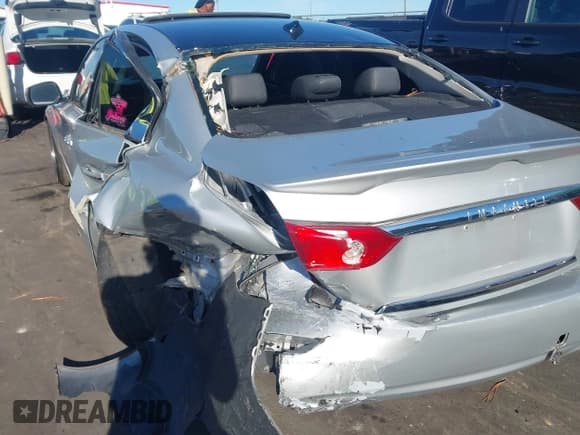 ✅ 2017 Infiniti Q50 Premium • VIN: JN1EV7APXHM736320 • Лот: 43371174. Опубликован ранее на IAAI с пробегом 138 875 миль. Бесплатный доступ к архиву аукционных продаж из США и подробный отчёт об истории автомобиля на DreamBid. Изображение 19.