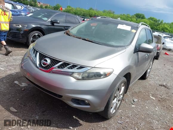 ✅ 2012 Nissan Murano S • VIN: JN8AZ1MU4CW101089 • Лот: 42187857. Опубликован ранее на IAAI с пробегом 203 616 миль. Бесплатный доступ к архиву аукционных продаж из США и подробный отчёт об истории автомобиля на DreamBid. Изображение 6.