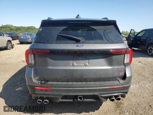 ✅ 2025 Ford Explorer ST • VIN: 1FMWK8GCXSGA58836 • Lot: 71489395. Listed on Copart with 19,505 mi. Free auction sales archive from the USA and detailed vehicle history report at DreamBid. Image 6.