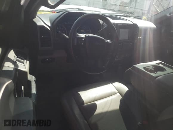 ✅ 2021 Ford F-250 XL • VIN: 1FT7W2A67MED95718 • Lot: 42553445. Wystawiony na Copart z przebiegiem 111 605 mil. Bezpłatny archiwum sprzedaży aukcyjnych z USA i szczegółowy raport historii pojazdu na DreamBid. Zdjęcie 8.