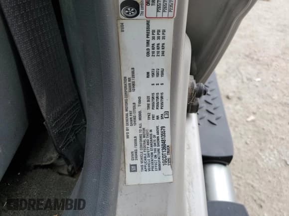 ✅ 2004 Chevrolet Colorado 1SB LS Z85 • VIN: 1GCDT136048135579 • Лот: 55729635. Опубликован ранее на Copart с пробегом 242 895 миль. Бесплатный доступ к архиву аукционных продаж из США и подробный отчёт об истории автомобиля на DreamBid. Изображение 12.