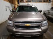 ✅ 2012 Chevrolet Suburban LT • VIN: 1GNSKJE76CR248887 • Lot: 80334854. Wystawiony na Copart z przebiegiem Nie podano. Bezpłatny archiwum sprzedaży aukcyjnych z USA i szczegółowy raport historii pojazdu na DreamBid. Zdjęcie 5.