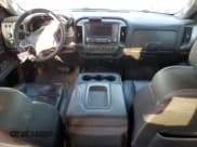 ✅ 2019 Chevrolet Silverado 2500HD LTZ • VIN: 1GC1KTEG4KF209330 • Lot: 72545254. Wystawiony na Copart z przebiegiem 150 828 mil. Bezpłatny archiwum sprzedaży aukcyjnych z USA i szczegółowy raport historii pojazdu na DreamBid. Zdjęcie 8.