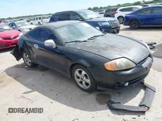2004 Hyundai Tiburon с VIN KMHHM65D34U125669, выставлен на аукционе IAAI как лот 42320274 с пробегом 176 358 миль миль и . История ставок и продаж доступна на DreamBid. Изображение 1.