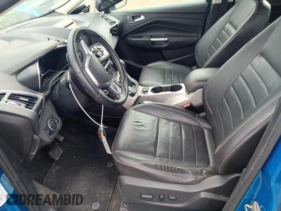 ✅ 2013 Ford C-Max SEL • VIN: 1FADP5BU7DL539445 • Lot: 55362795. Wystawiony na Copart z przebiegiem Nie podano. Bezpłatny archiwum sprzedaży aukcyjnych z USA i szczegółowy raport historii pojazdu na DreamBid. Zdjęcie 7.