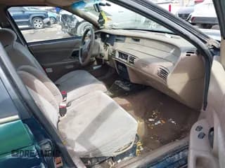 ✅ 1995 Mercury Sable GS • VIN: 1MELM50U8SA632936 • Lot: 41695182. Wystawiony na IAAI z przebiegiem 124 194 mil. Bezpłatny archiwum sprzedaży aukcyjnych z USA i szczegółowy raport historii pojazdu na DreamBid. Zdjęcie 5.