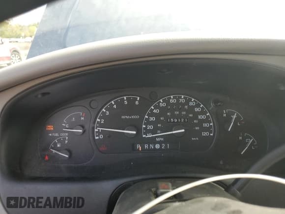 ✅ 1998 Ford Explorer XL • VIN: 1FMZU34X5WZB03886 • Lot: 84244475. Wystawiony na Copart z przebiegiem 159 121 mil. Bezpłatny archiwum sprzedaży aukcyjnych z USA i szczegółowy raport historii pojazdu na DreamBid. Zdjęcie 9.