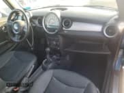 ✅ 2014 MINI Convertible • VIN: WMWZN3C55ET861081 • Lot: 91833055. Wystawiony na Copart z przebiegiem 78 885 mil. Bezpłatny archiwum sprzedaży aukcyjnych z USA i szczegółowy raport historii pojazdu na DreamBid. Zdjęcie 8.