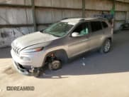 ✅ 2017 Jeep Cherokee Latitude • VIN: 1C4PJLCBXHW548901 • Lot: 90878565. Wystawiony na Copart z przebiegiem 97 778 mil. Bezpłatny archiwum sprzedaży aukcyjnych z USA i szczegółowy raport historii pojazdu na DreamBid. Zdjęcie 1.