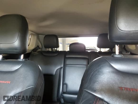 ✅ 2017 Jeep Compass Trailhawk • VIN: 3C4NJDDB0HT680292 • Lot: 82076675. Wystawiony na Copart z przebiegiem 118 358 mil. Bezpłatny archiwum sprzedaży aukcyjnych z USA i szczegółowy raport historii pojazdu na DreamBid. Zdjęcie 10.