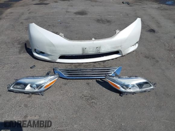 ✅ 2015 Toyota Sienna Limited • VIN: 5TDDK3DC6FS107688 • Lot: 43090403. Listed on IAAI with 189,772 mi. Free auction sales archive from the USA and detailed vehicle history report at DreamBid. Image 12.