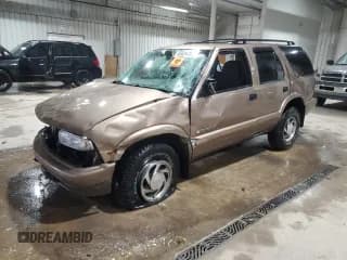 ✅ 2004 Chevrolet Blazer LS • VIN: 1GNDT13X74K139714 • Lot: 45634765. Wystawiony na Copart z przebiegiem Nie podano. Bezpłatny archiwum sprzedaży aukcyjnych z USA i szczegółowy raport historii pojazdu na DreamBid. Zdjęcie 1.
