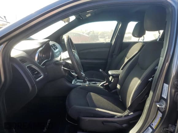 ✅ 2013 Dodge Avenger SE • VIN: 1C3CDZAB6DN536910 • Lot: 83903604. Wystawiony na Copart z przebiegiem 137 351 mil. Bezpłatny archiwum sprzedaży aukcyjnych z USA i szczegółowy raport historii pojazdu na DreamBid. Zdjęcie 7.