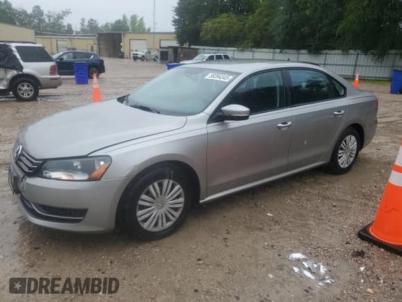 ✅ 2014 Volkswagen Passat S • VIN: 1VWAP7A3XEC008756 • Lot: 58394345. Listed on Copart with 150,877 mi. Free auction sales archive from the USA and detailed vehicle history report at DreamBid. Image 1.