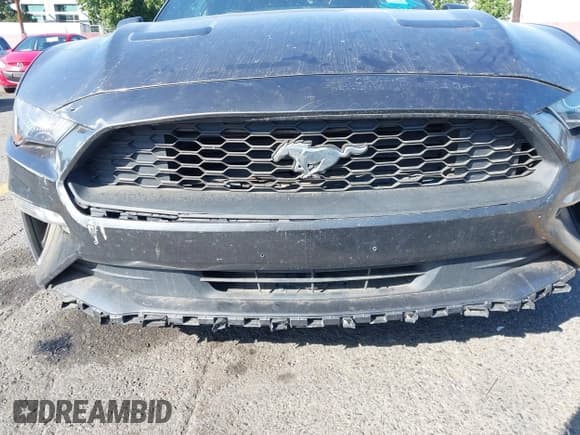 ✅ 2020 Ford Mustang EcoBoost Premium • VIN: 1FATP8UH8L5138728 • Lot: 43512721. Wystawiony na IAAI z przebiegiem 137 221 mil. Bezpłatny archiwum sprzedaży aukcyjnych z USA i szczegółowy raport historii pojazdu na DreamBid. Zdjęcie 6.