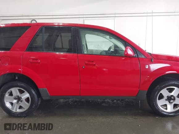✅ 2005 Saturn VUE • VIN: 5GZCZ63445S816014 • Lot: 41817841. Wystawiony na IAAI z przebiegiem 164 480 mil. Bezpłatny archiwum sprzedaży aukcyjnych z USA i szczegółowy raport historii pojazdu na DreamBid. Zdjęcie 13.
