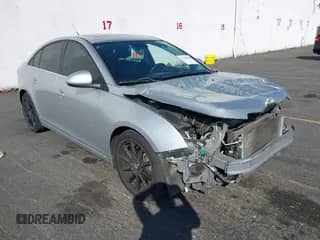 2014 Chevrolet Cruze Diesel z VIN 1G1P75SZ8E7100518, wystawiony jako IAAI lot #43306464 z przebiegiem 164 521 mil mil oraz . Historia ofert i sprzedaży dostępna na DreamBid. Obrazek 1.