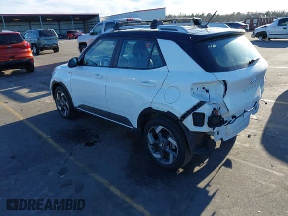 ✅ 2024 Hyundai Venue SEL • VIN: KMHRC8A38RU324305 • Lot: 41645452. Listed on IAAI with 11,629 mi. Free auction sales archive from the USA and detailed vehicle history report at DreamBid. Image 3.