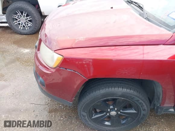 ✅ 2017 Jeep Compass Sport SE • VIN: 1C4NJDBBXHD104167 • Lot: 42455982. Listed on IAAI with 171,872 mi. Free auction sales archive from the USA and detailed vehicle history report at DreamBid. Image 6.