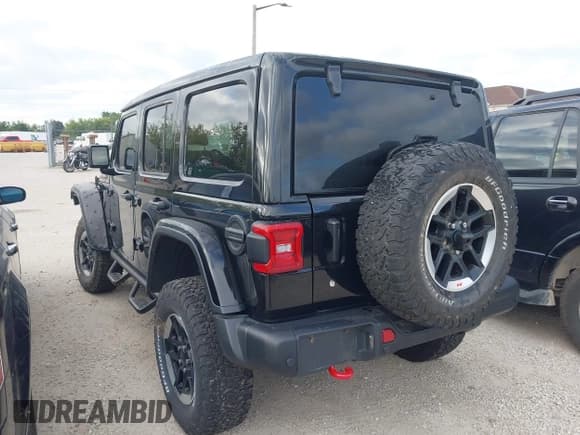 ✅ 2019 Jeep Wrangler Unlimited Rubicon • VIN: 1C4HJXFN7KW681236 • Lot: 43043330. Wystawiony na IAAI z przebiegiem 59 428 mil. Bezpłatny archiwum sprzedaży aukcyjnych z USA i szczegółowy raport historii pojazdu na DreamBid. Zdjęcie 3.