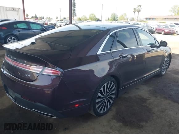 ✅ 2018 Lincoln MKZ • VIN: 3LN6L5G90JR607984 • Lot: 41854834. Listed on IAAI with 73,052 mi. Free auction sales archive from the USA and detailed vehicle history report at DreamBid. Image 4.