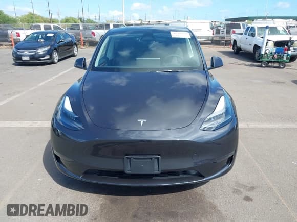 ✅ 2024 Tesla Model Y Long Range • VIN: 7SAYGDEE6RF183836 • Лот: 40588978. Опубликован ранее на IAAI с пробегом 82 миль. Бесплатный доступ к архиву аукционных продаж из США и подробный отчёт об истории автомобиля на DreamBid. Изображение 13.