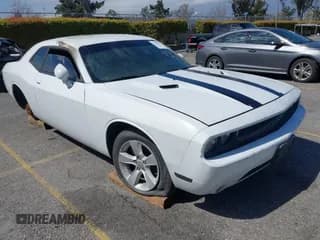 ✅ 2012 Dodge Challenger SXT Plus • VIN: 2C3CDYAG8CH259271 • Лот: 41723777. Опубликован ранее на IAAI с пробегом Не указан. Бесплатный доступ к архиву аукционных продаж из США и подробный отчёт об истории автомобиля на DreamBid. Изображение 1.
