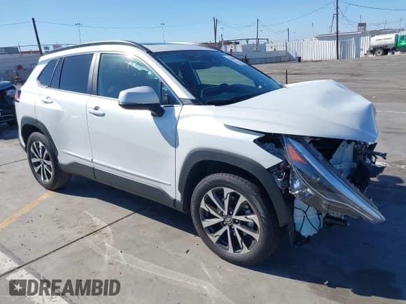 ✅ 2024 Toyota Corolla Cross XLE • VIN: 7MUDAAAG5RV098331 • Лот: 43186844. Опубликован ранее на IAAI с пробегом 19 355 миль. Бесплатный доступ к архиву аукционных продаж из США и подробный отчёт об истории автомобиля на DreamBid. Изображение 1.