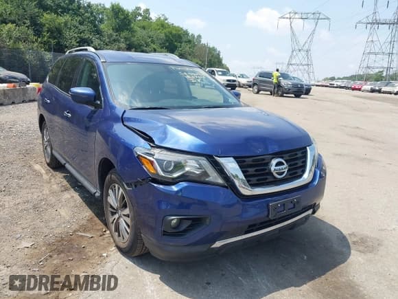 ✅ 2019 Nissan Pathfinder SV • VIN: 5N1DR2MM6KC582215 • Lot: 42839071. Listed on IAAI with 84,322 mi. Free auction sales archive from the USA and detailed vehicle history report at DreamBid. Image 6.