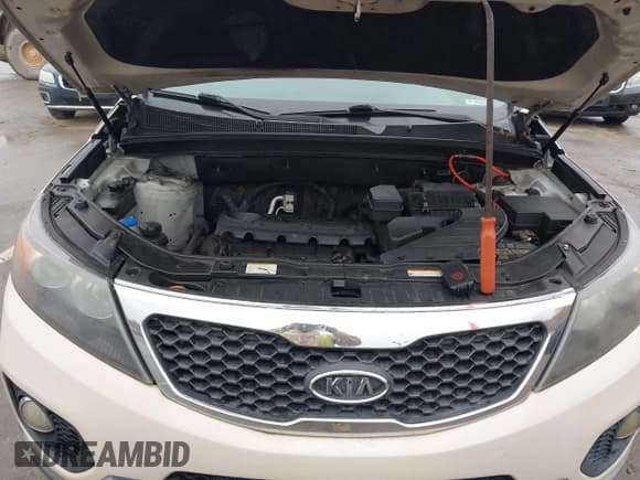 ✅ 2012 Kia Sorento LX • VIN: 5XYKT3A16CG236305 • Lot: 43594341. Wystawiony na IAAI z przebiegiem 157 922 mil. Bezpłatny archiwum sprzedaży aukcyjnych z USA i szczegółowy raport historii pojazdu na DreamBid. Zdjęcie 10.