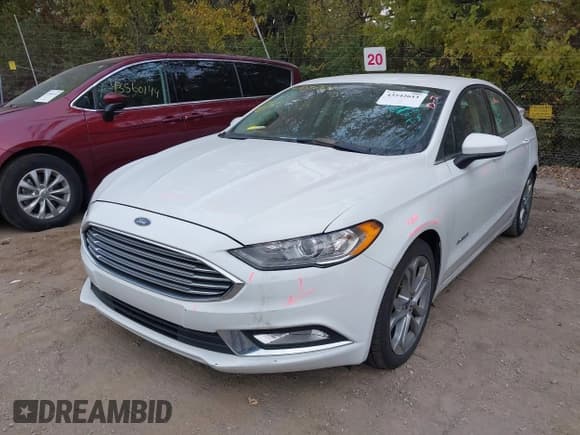 ✅ 2017 Ford Fusion Hybrid SE • VIN: 3FA6P0LU6HR182664 • Lot: 43542611. Listed on IAAI with 118,527 mi. Free auction sales archive from the USA and detailed vehicle history report at DreamBid. Image 2.