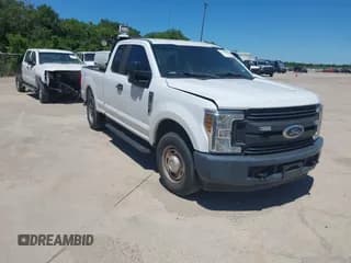 ✅ 2018 Ford F-250 XL • VIN: 1FT7X2A68JEB98503 • Lot: 42229883. Listed on IAAI with 105,691 mi. Free auction sales archive from the USA and detailed vehicle history report at DreamBid. Image 1.