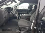 ✅ 2022 Chevrolet Silverado 1500 Custom Trail Boss • VIN: 1GCPYCEL1NZ235697 • Lot: 86829304. Wystawiony na Copart z przebiegiem 13 973 mil. Bezpłatny archiwum sprzedaży aukcyjnych z USA i szczegółowy raport historii pojazdu na DreamBid. Zdjęcie 7.