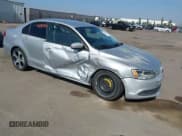 ✅ 2011 Volkswagen Jetta SE • VIN: 3VWDZ7AJ6BM340290 • Lot: 43608707. Listed on IAAI with 184,152 mi. Free auction sales archive from the USA and detailed vehicle history report at DreamBid. Image 1.