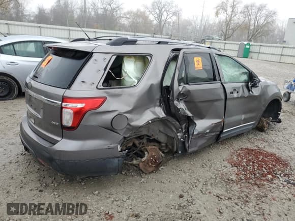 ✅ 2011 Ford Explorer XLT • VIN: 1FMHK8D85BGA91672 • Лот: 94005225. Опубликован ранее на Copart с пробегом Не указан. Бесплатный доступ к архиву аукционных продаж из США и подробный отчёт об истории автомобиля на DreamBid. Изображение 3.