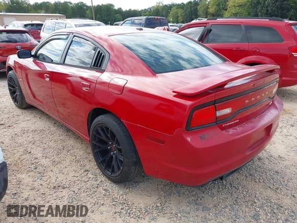 ✅ 2011 Dodge Charger RT Plus • VIN: 2B3CL5CT7BH521501 • Lot: 43199972. Wystawiony na IAAI z przebiegiem 158 882 mil. Bezpłatny archiwum sprzedaży aukcyjnych z USA i szczegółowy raport historii pojazdu na DreamBid. Zdjęcie 3.