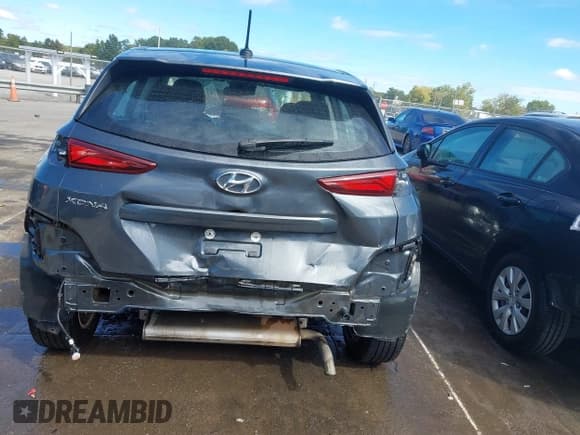 ✅ 2020 Hyundai Kona SE • VIN: KM8K12AA2LU474596 • Лот: 43411037. Опубликован ранее на IAAI с пробегом 98 306 миль. Бесплатный доступ к архиву аукционных продаж из США и подробный отчёт об истории автомобиля на DreamBid. Изображение 16.