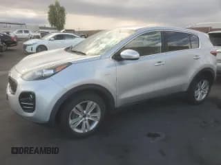 ✅ 2018 Kia Sportage LX • VIN: KNDPMCAC6J7424448 • Lot: 86161575. Wystawiony na Copart z przebiegiem 184 470 mil. Bezpłatny archiwum sprzedaży aukcyjnych z USA i szczegółowy raport historii pojazdu na DreamBid. Zdjęcie 1.