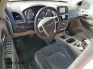 ✅ 2013 Chrysler Town & Country Touring L • VIN: 2C4RC1CGXDR606950 • Лот: 82269735. Опубликован ранее на Copart с пробегом Не указан. Бесплатный доступ к архиву аукционных продаж из США и подробный отчёт об истории автомобиля на DreamBid. Изображение 8.